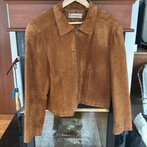 100% Suede/leather tan women’s coat, size L